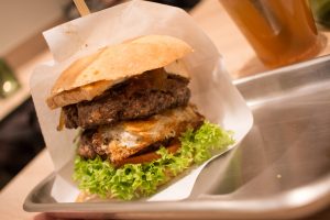 Der beste Burger in Köln - Burger von der Superbude